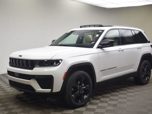 New 2026 Jeep Grand Cherokee Limited image 15