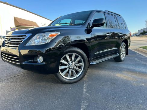 Used 2010 Lexus LX 570 LX 570 Sport Utility 4D image 10