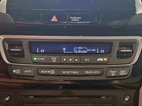 Used 2018 Honda Pilot Elite image 19