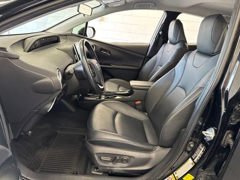 Used 2021 Toyota Prius Prime XLE FWD image 13