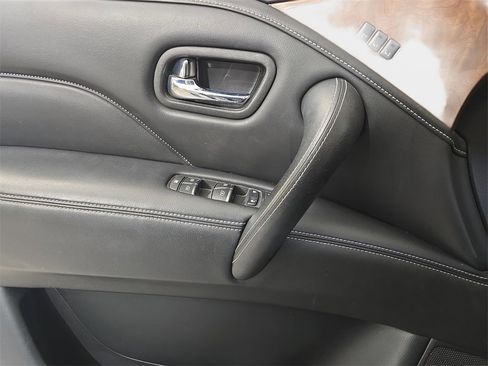 Used 2018 INFINITI QX80 4WD w/ Driver Assistance Package image 30