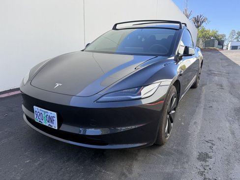 Used 2025 Tesla Model 3 Long Range RWD image 1