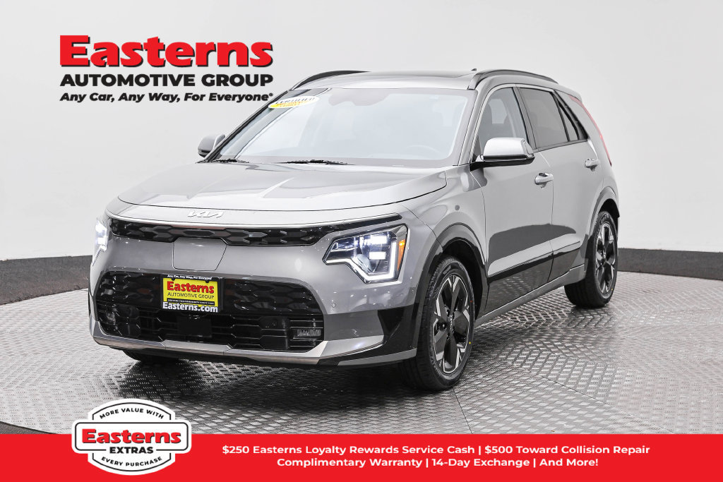 Used 2023 Kia Niro Wave w/ Wave Preserve Package FWD image 1