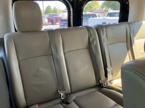 Used 2016 Nissan NV 3500 SL image 13