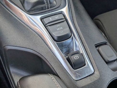 Used 2024 Chevrolet Camaro LT RWD image 20