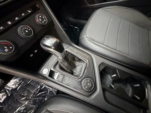 Used 2022 Volkswagen Taos SE image 19