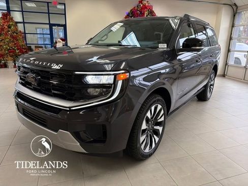New 2025 Ford Expedition Platinum w/ Platinum Ultimate Package image 4