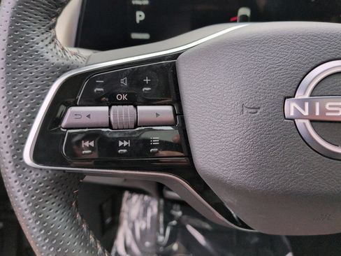 Used 2023 Nissan Ariya AWD image 19
