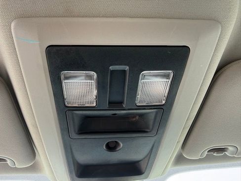 Used 2022 RAM 1500 Classic SLT RWD image 15