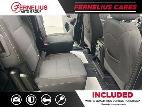 Used 2021 Chevrolet Traverse LT FWD image 28