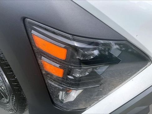 Used 2026 Hyundai Kona SEL Sport FWD image 28
