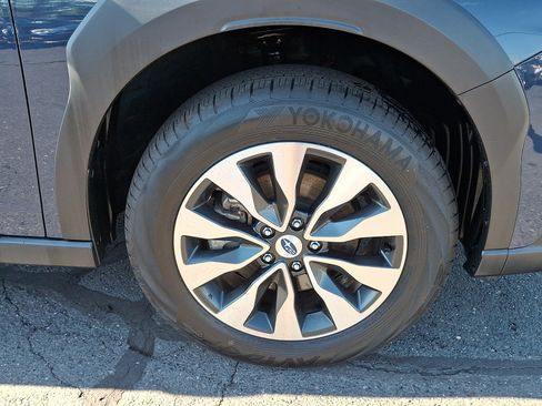 Certified 2024 Subaru Outback Limited AWD/4WD image 8