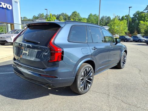 New 2026 Volvo XC90 T8 Ultra w/ Lounge Package AWD/4WD image 3