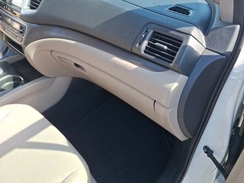 Used 2018 Honda Ridgeline RTL-T image 21