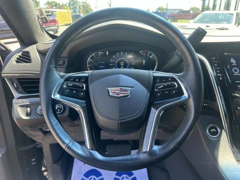 Used 2019 Cadillac Escalade Platinum image 19