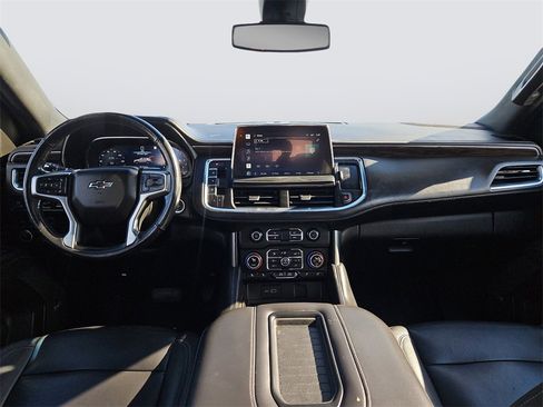 Certified 2022 Chevrolet Tahoe Z71 w/ Luxury Package image 11