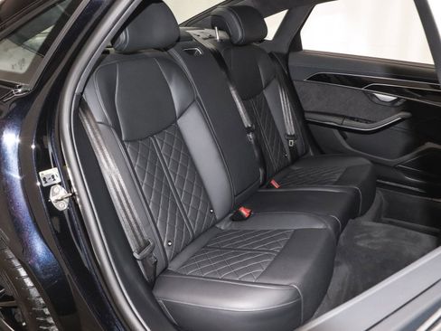 Used 2024 Audi S8 image 32