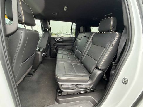 Used 2021 GMC Yukon XL SLT AWD/4WD image 19