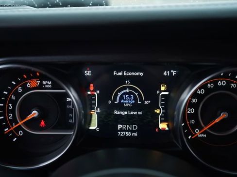 Used 2021 Jeep Wrangler Unlimited Sahara image 30