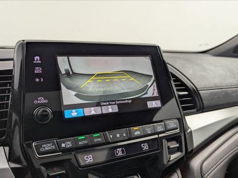 Used 2024 Honda Odyssey Sport image 25
