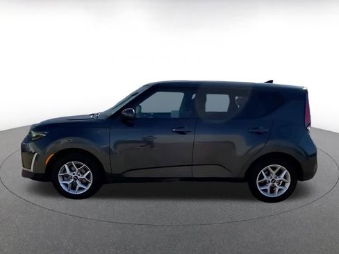 Used 2025 Kia Soul LX w/ LX Technology Package image 9