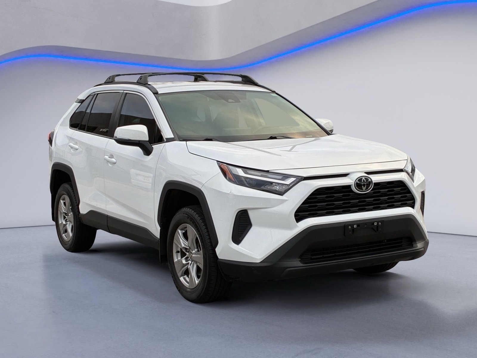 Used 2023 Toyota RAV4 XLE FWD image 5