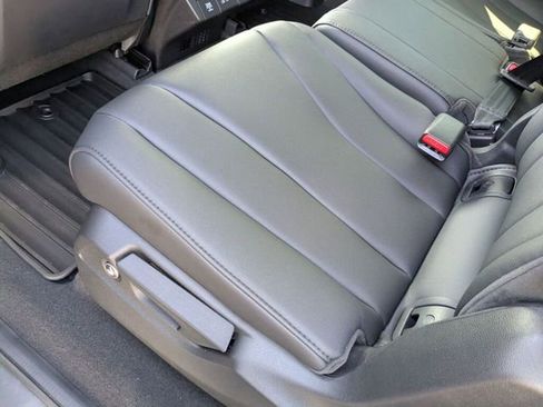 Certified 2025 Acura MDX SH-AWD image 36