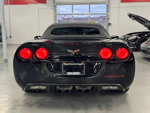 Used 2006 Chevrolet Corvette Convertible w/ Preferred Equipment Group image 6