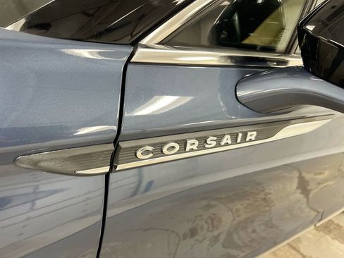Used 2022 Lincoln Corsair Reserve w/ Equipment Group 201A image 27