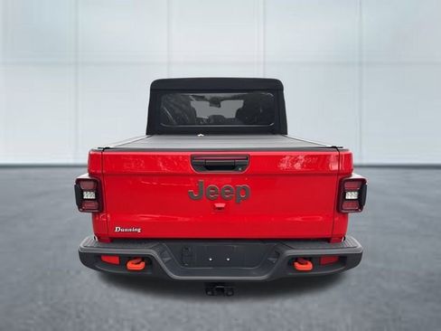 Used 2024 Jeep Gladiator Mojave w/ Technology Group image 3