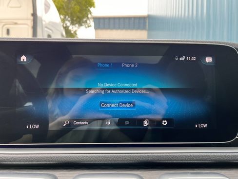 Used 2023 Mercedes-Benz GLE 350 4MATIC w/ Premium Package image 16
