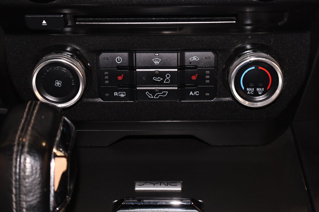 Used 2015 Ford F150 XLT w/ Equipment Group 302A Luxury AWD/4WD image 31