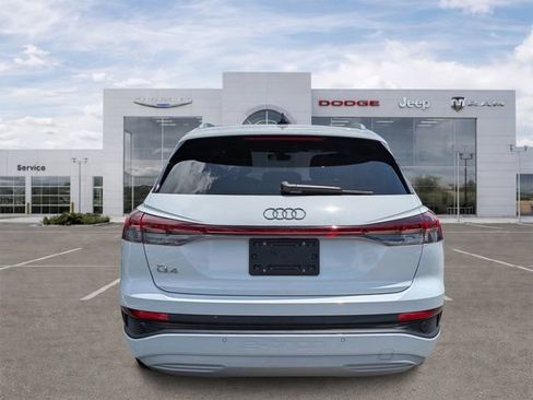 Used 2025 Audi Q4 e-tron Premium RWD image 4