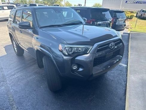 Used 2021 Toyota 4Runner SR5 Premium w/ Moonroof Package AWD/4WD image 5