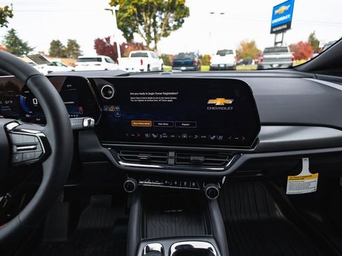 New 2026 Chevrolet Equinox EV RS w/ Convenience Package II AWD/4WD image 15