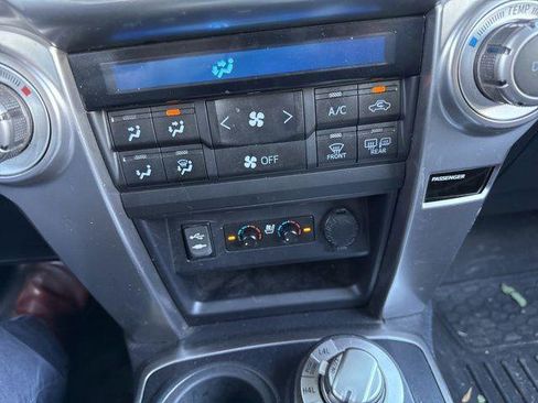 Used 2015 Toyota 4Runner Limited AWD/4WD image 12