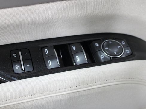 Used 2023 Cadillac Escalade Sport Platinum AWD/4WD image 7