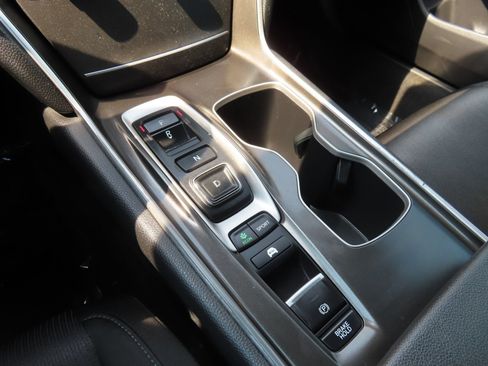 Used 2019 Honda Accord Hybrid image 30
