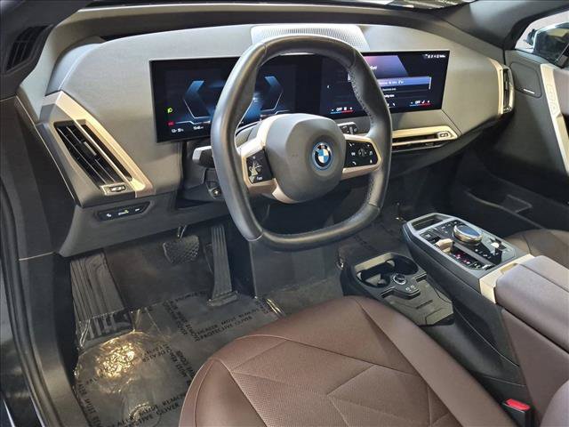 Certified 2024 BMW iX xDrive50 w/ Sport Package AWD/4WD image 10