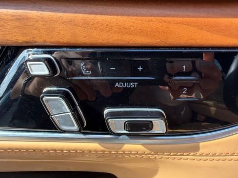 Certified 2024 Jeep Grand Wagoneer L Series III w/ Rear Seat Video Group 1 AWD/4WD image 24