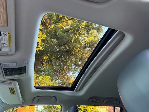 Used 2015 Lexus GX 460 image 12