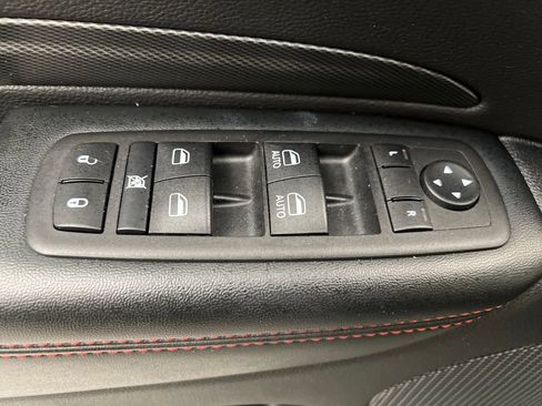 Used 2025 Dodge Durango GT AWD/4WD image 15
