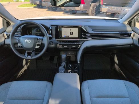 Used 2026 Toyota Camry LE w/ Convenience Package FWD image 14