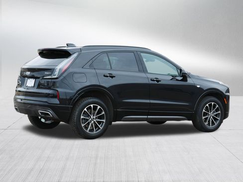 Used 2024 Cadillac XT4 Sport image 7
