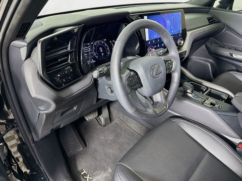 Certified 2024 Lexus TX 350 FWD image 9