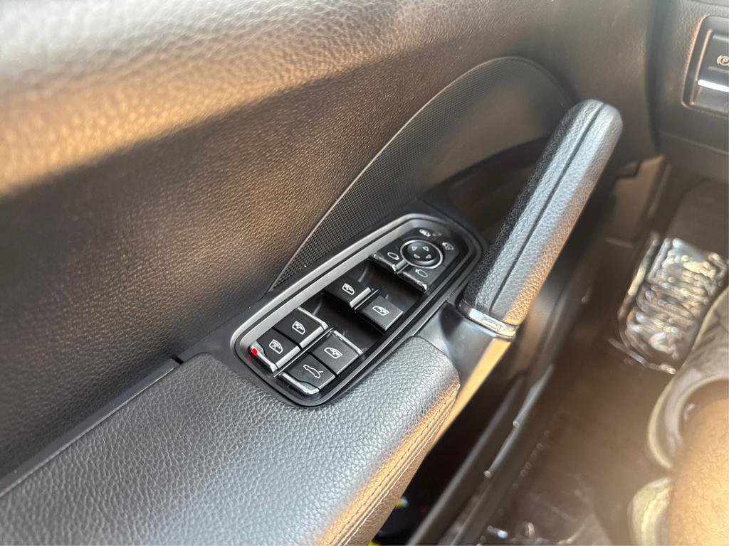Used 2017 Porsche Cayenne S AWD/4WD image 29