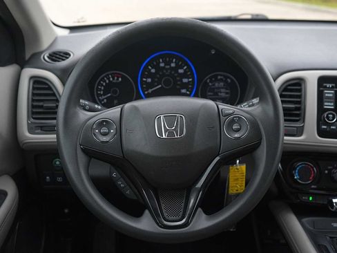 Used 2016 Honda HR-V LX image 16