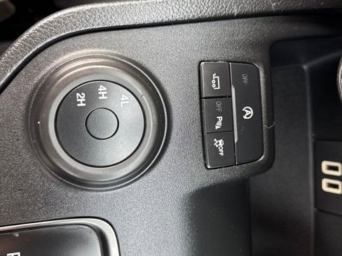 Used 2019 Ford Ranger Lariat w/ Equipment Group 501A Mid image 19