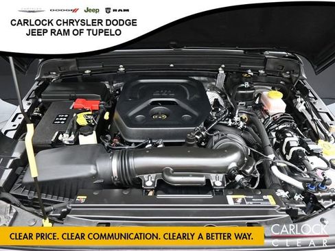 Used 2025 Jeep Wrangler Sport image 30