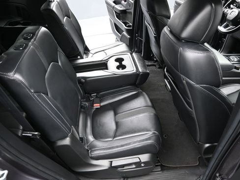 Used 2023 Honda Pilot EX-L image 28